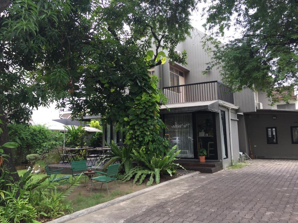 Baan Ongkharak Bed & Breakfast (Adults Only) バンコク都 エクステリア 写真